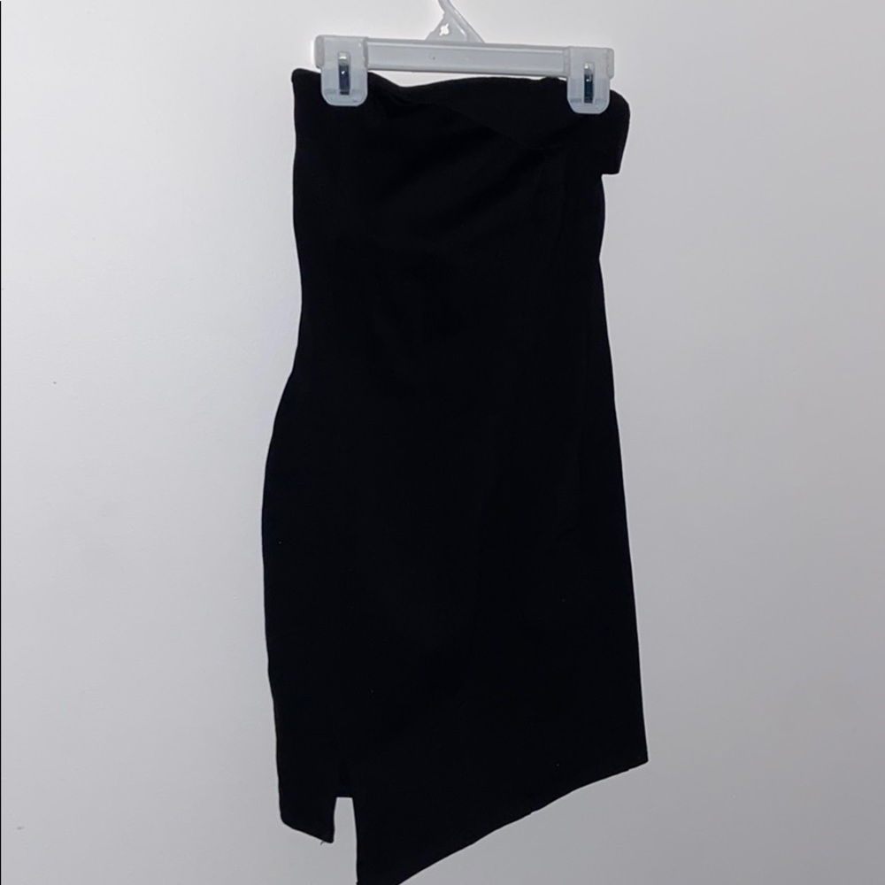 Black bodycon dress